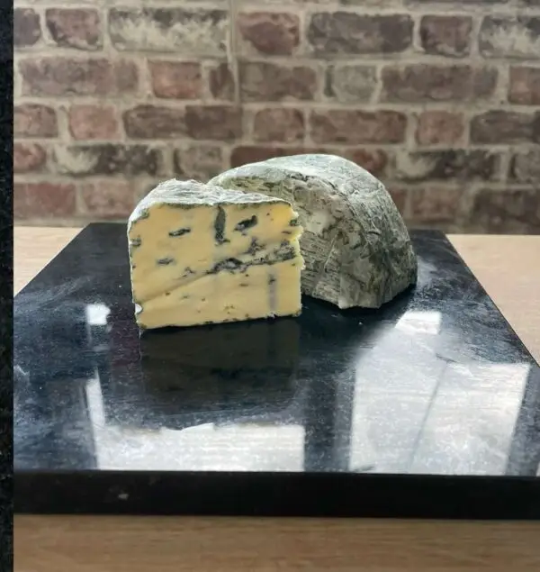 Devils Rock Blue Brie